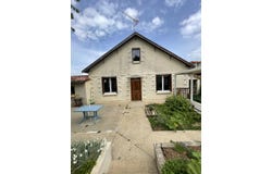 Civray, Nouvelle-Aquitaine 86400