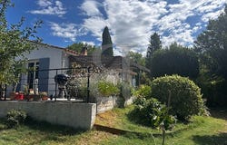 Lagnes, Provence-Alpes-Côte d'Azur 84800