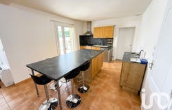 Châteauneuf-du-Rhône, Auvergne-Rhône-Alpes 26780
