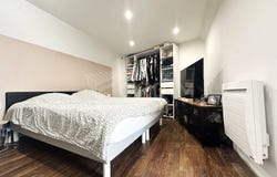Joigny, Burgundy 89300