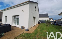 Huest, Normandy 27930