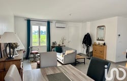 Villaines-sous-Bois, Île-de-France 95570