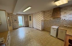 Le Tranger, Centre 36700