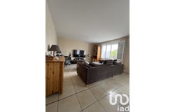 Bourges, Centre-Val de Loire 18000