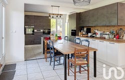 Montlouis-sur-Loire, Centre-Val de Loire 37270