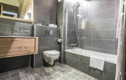La Perrière, Normandy 73120