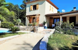 Roussas, Drôme 26230