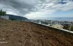 Saint-Denis, Reunion 97400