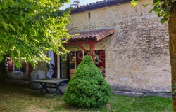 Ruffec, Poitou-Charentes 16700
