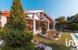 Garons, Occitanie 30128