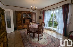 Vaux, Bourgogne-Franche-Comté 89290