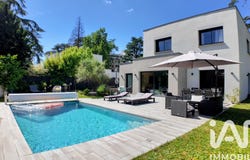 Saint-Étienne, Auvergne-Rhône-Alpes 42000