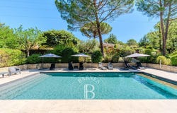 La Tour-d'Aigues, Provence-Alpes-Côte-d'Azur 84240