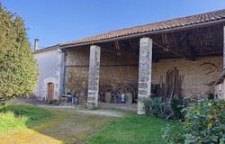 Bouëx, Charente 16410