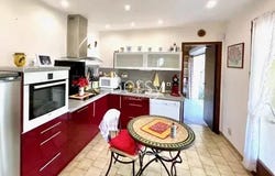 Caromb, Provence-Alpes-Côte-d'Azur 84330