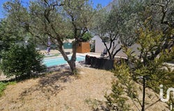 Saint-Saturnin-lès-Avignon, Provence-Alpes-Côte d'Azur 84450