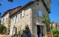 Caylus, Midi-Pyrénées 82160