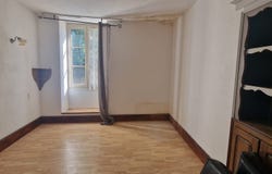 Ancy-le-Franc, Bourgogne-Franche-Comté 89160
