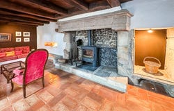Gourdon, Burgundy 71300
