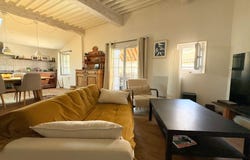 la motte-d'aigues, Provence-Alpes-Côte d'Azur 84240