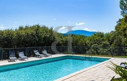 Vaison-la-Romaine, Provence-Alpes-Côte d'Azur 84110