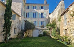 Châteauneuf-sur-Charente, Poitou-Charentes 16120