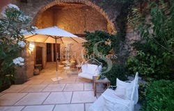 Le Barroux, Vaucluse 84330