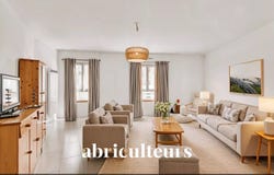 4 Rue Jules Guesde, Issy-les-Moulineaux, Île-de-France 92130