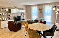 Villeneuve-Les-Avignon, Languedoc-Roussillon 30400