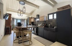 Fontvieille, Provence-Alpes-Côte d'Azur 13990