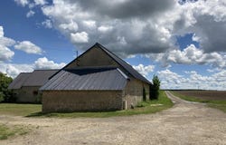 Saint-Ambroix, Centre 18290