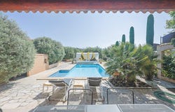 Saint-Saturnin-lès-Apt, Provence-Alpes-Côte d'Azur 84490