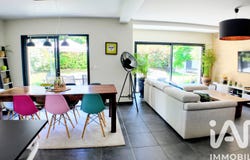 Saint-Étienne, Auvergne-Rhône-Alpes 42000