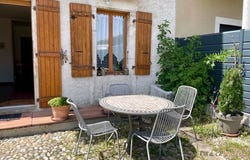 ST GENIS POUILLY, Rhône-Alpes 01630