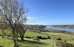 Tréguier, Brittany 22220