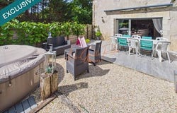 Bussac-Sur-Charente, Poitou-Charentes 17100