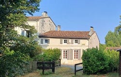 Jonzac, Charente-Maritime