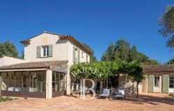 Saint-Tropez, Provence-Alpes-Côte d'Azur 83990