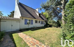 Senlis, Hauts-de-France 60300