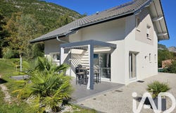 Lathuile, Auvergne-Rhône-Alpes 74210