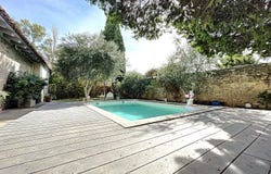 Aramon, Gard 30390