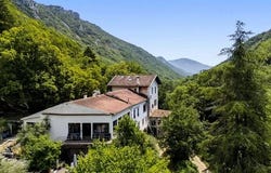 Cros, Auvergne 06620