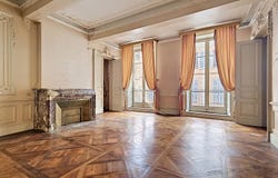 CASTELSARRASIN, Occitanie 82100