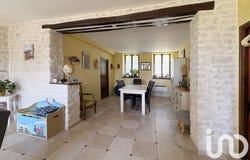 Lindry, Bourgogne-Franche-Comté 89240