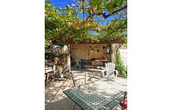 Roquemaure, Languedoc-Roussillon 30150