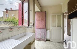Arcy-sur-Cure, Bourgogne-Franche-Comté 89270