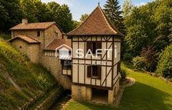 Caylus, Midi-Pyrénées 82160