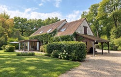 HUISSEAU SUR MAUVES, Centre-Val de Loire 45130