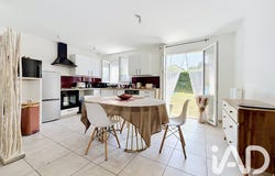 Chartres, Centre-Val de Loire 28000