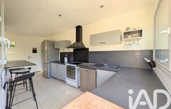 Cambes, Nouvelle-Aquitaine 33880